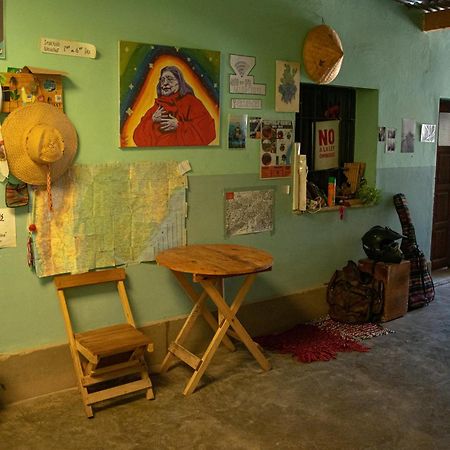 Acusi Hostel Camping Humahuaca Exteriör bild